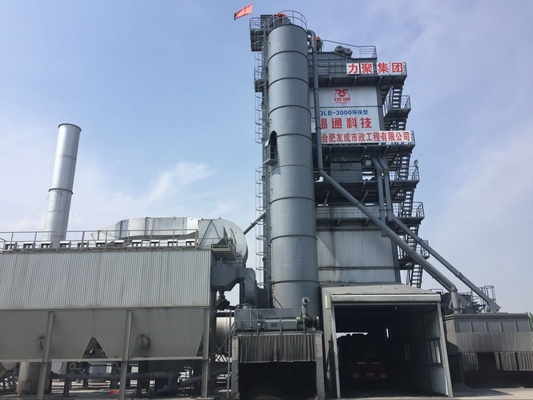 50T Horizontal Bitumen Tank Asphalt Mixing Equipment Used In Building Construction